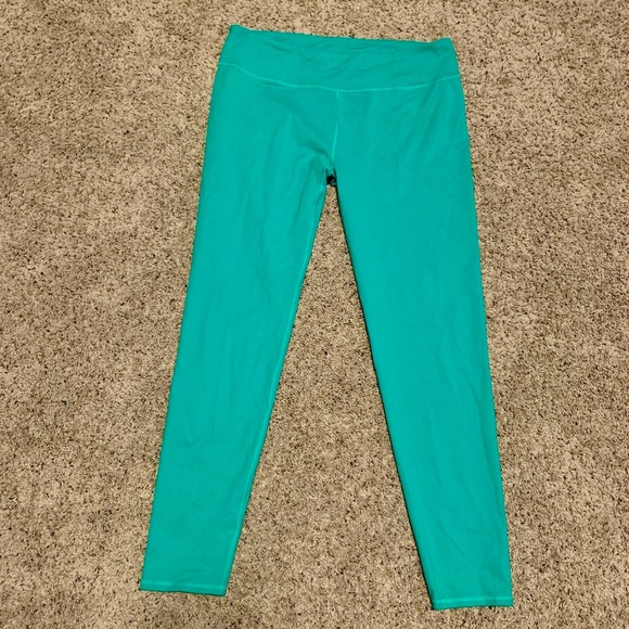 Fabletics Salar Mid-Rise Printed “Watch Me” PowerHold Legging - Picture 4 of 12